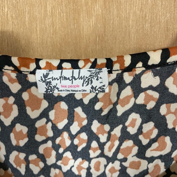 FREE PEOPLE-leopard print wrap dress - Picture 2 of 2